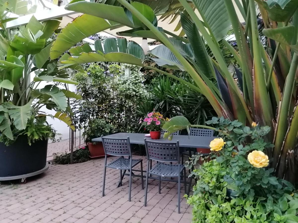 La Foresteria Garden Boutique B&B Catania Exterior photo